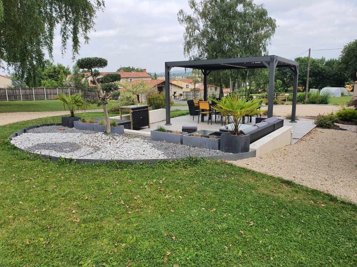 Gite Du Grand Parc 6 Personnes Le Boupere Exterior photo