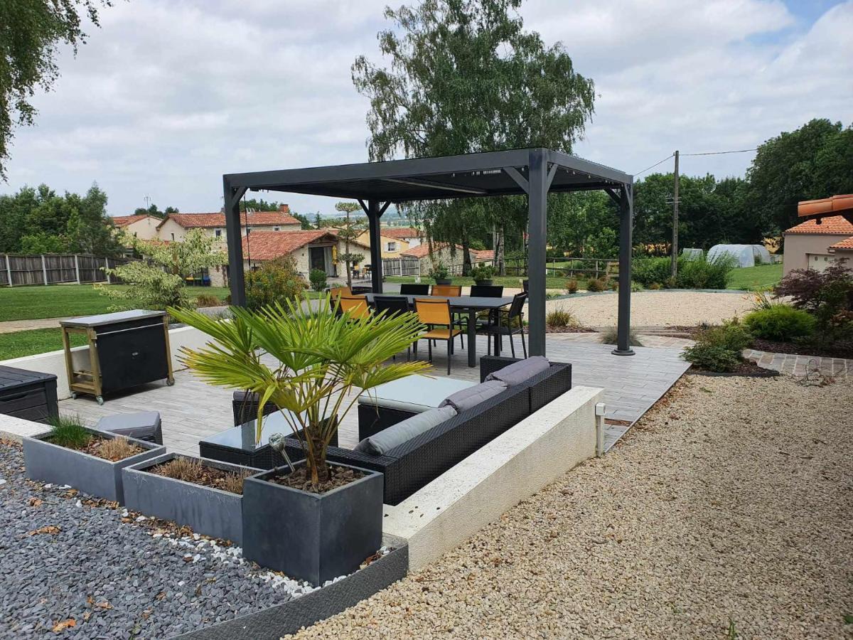 Gite Du Grand Parc 6 Personnes Le Boupere Exterior photo